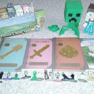 HUGE LOT OF MINECRAFT FIGURES BRICKS ARTICULATED ANIMAL MOBS BOOKS JADA DIECAST